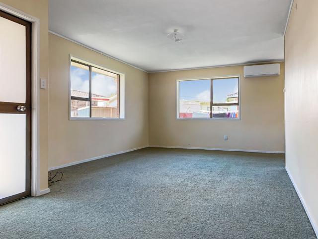 Tidy & secure family living in the heart of Manurewa!