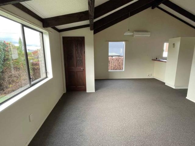 Tidy Two Bedroom Home in Cambridge