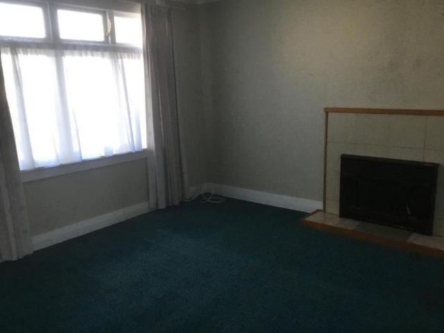 Tidy two bedroom unit