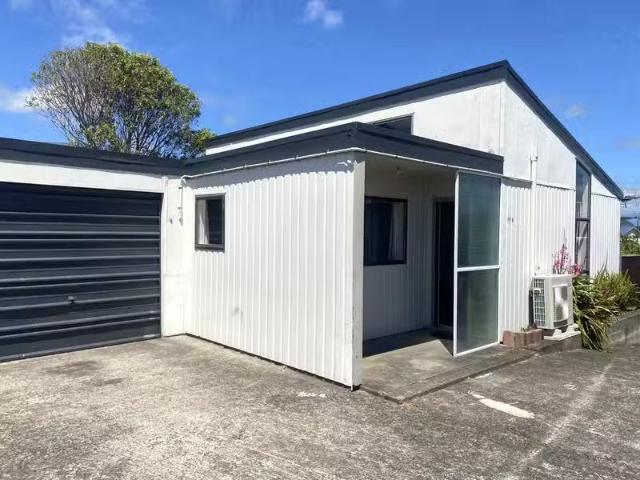 Tidy Two Bedroom Unit – First National Real Estate