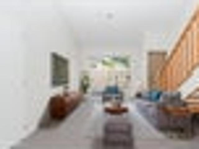 Tidy Townhouse, No Body Corporate