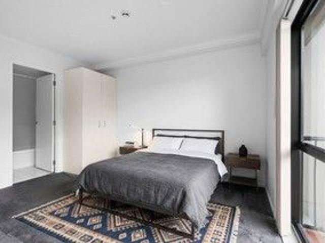 Tidy 1 bedroom apartment in secure complex