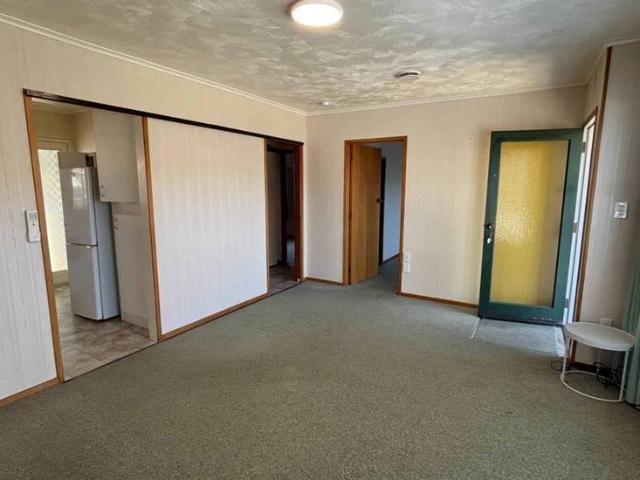 Tidy 2 bedroom unit in Browns Bay