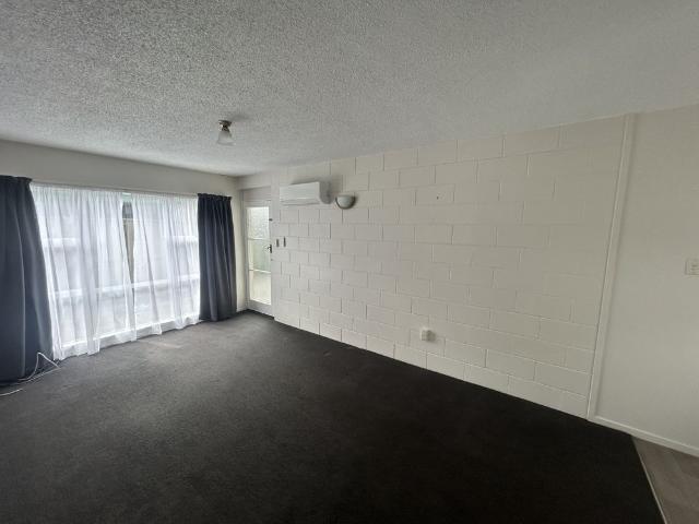 Tidy 2 Bedroom Unit In Ham East