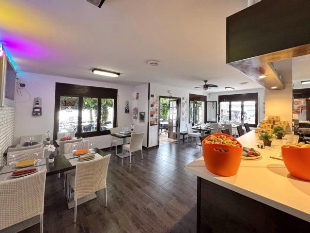 Tienda / local comercial 190.00 m2 190m² Rustical Mont Roig