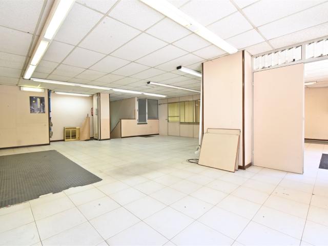 Tienda / local comercial 10 dormitorios 925.00 m2 925m² Barcelona