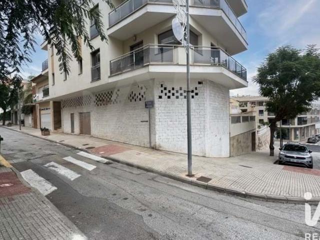 Tienda / local comercial 1 dormitorios 381.00 m2