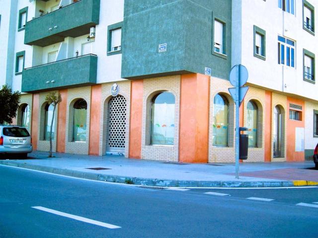 Tienda / local comercial 204.00 m2 204m² San Fernando