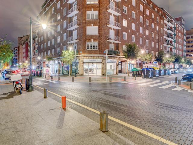 Tienda / local comercial 2 dormitorios 54.00 m2