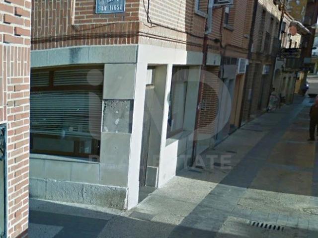 Tienda / local comercial 4 dormitorios 120.00 m2