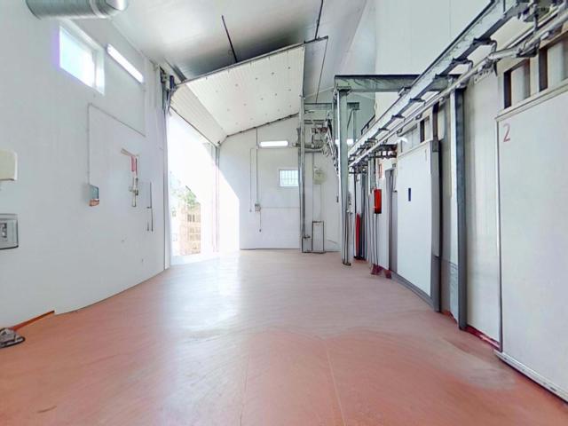Tienda / local comercial 12 dormitorios 400.00 m2