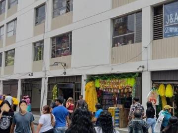 Tienda puerta de calle de 73 m2 en Barrio Chino Cercado de Lima