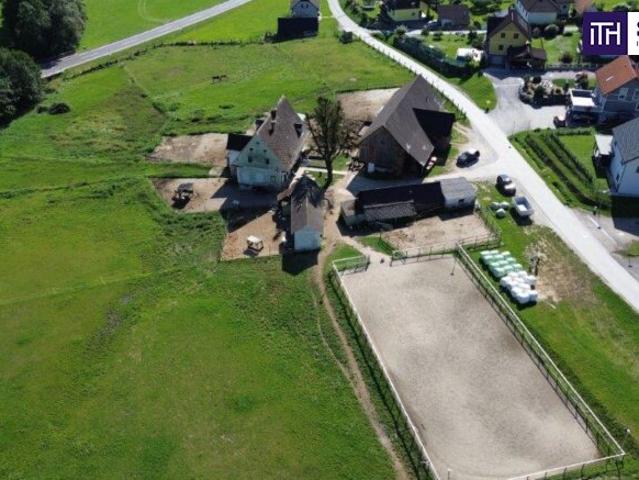 TIERLIEBHABER AUFGEPASST! GROSSARTIGE PFERDERANCH IN DER GRÜNEN STEIERMARK! Ihr Paradies auf dem Land: Charmanter Reiterhof in traumhafter Lage!
