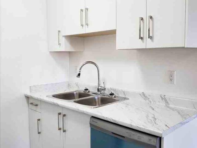 Tiffany Place 1 Bedroom Apartment for Rent at 1115 Fourth Ave, New Westminster, BC V3M 1T6 Brow of the Hill
