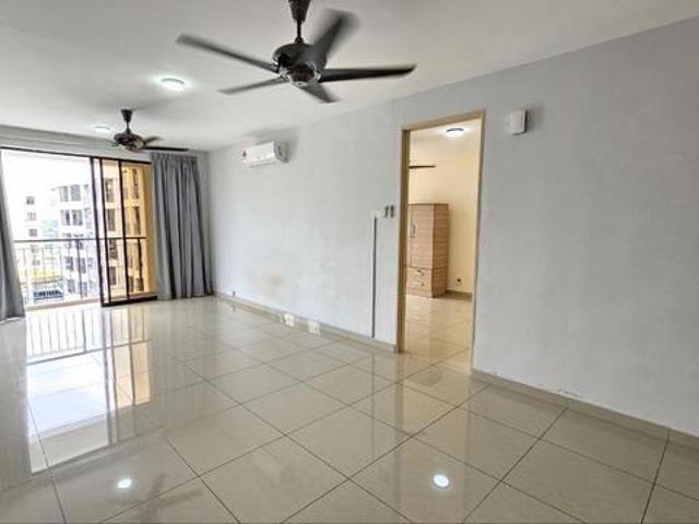 Tiger Lane Upper East Condo Below Market Value Swimming Pool View