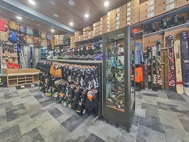 Tignes 73320 Achat / Vente divers 1 pièce terrasse cave