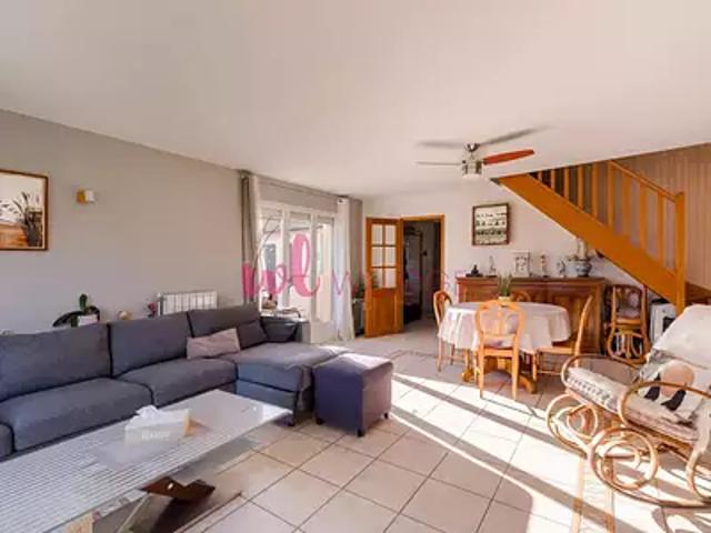 Tignieu Jameyzieu 38230 Achat / Vente maison 4 pièces t4 piscine