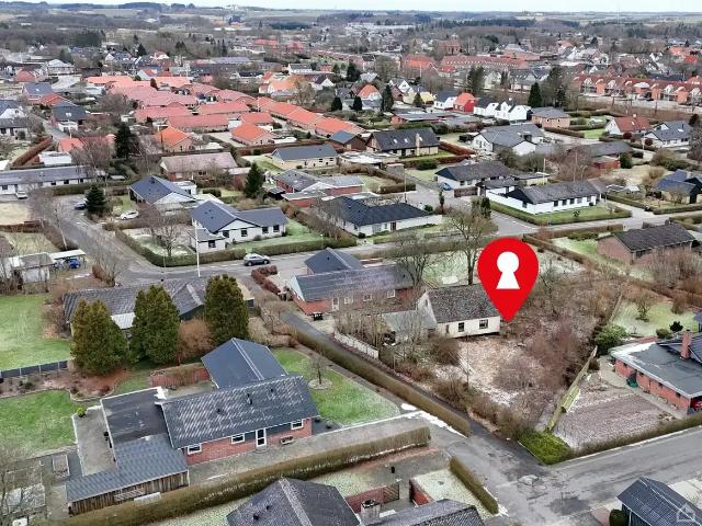 Til salg: Toftekærvej 45, Hadsund Syd, Hadsund Helårsgrund på 857 m² Boligsiden