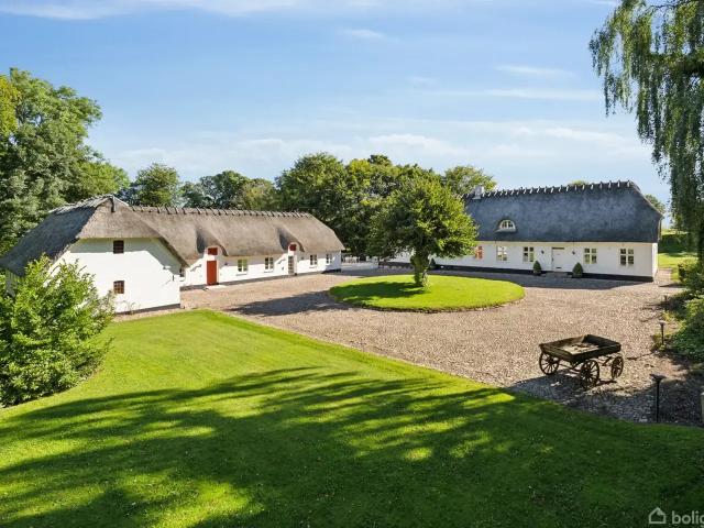Til salg: Tofthøjvej 41, Tofthøj, Gadbjerg Landejendom på 353 m² Boligsiden