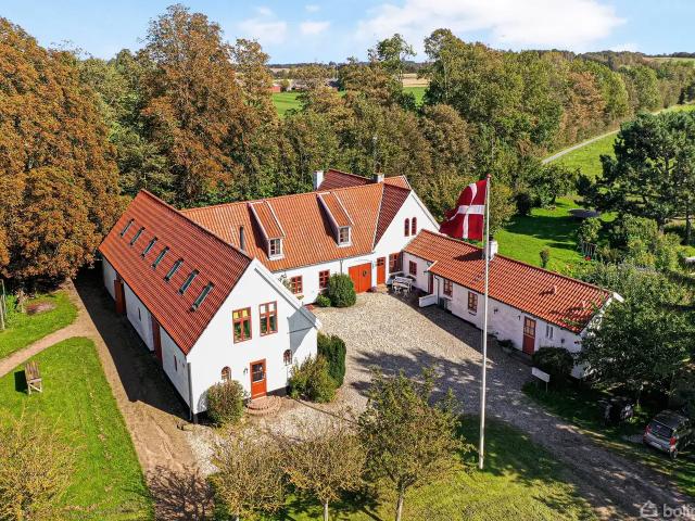 Til salg: Tranekærvej 6, Gilleleje Landejendom på 438 m² Boligsiden