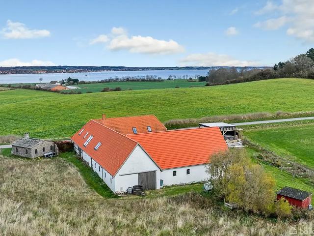 Til salg: Ungersbjerge 10, Ungersbjerge, Haarby Landejendom på 189 m² Boligsiden