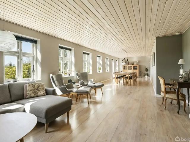 Til salg: Åvænget 10, Langelund, Give Landejendom på 277 m² Boligsiden