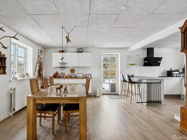 Til salg: Vælding Bjergvej 17, Nørbølling, Brørup Landejendom på 220 m² Boligsiden