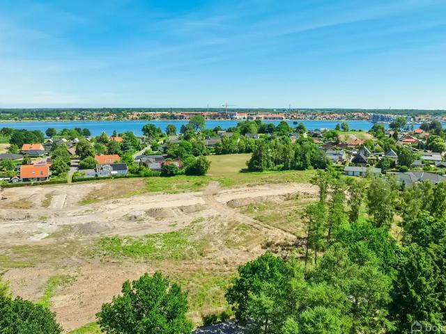 Til salg: Vibeengen 30, Sundby, Nykøbing F Helårsgrund på 950 m² Boligsiden