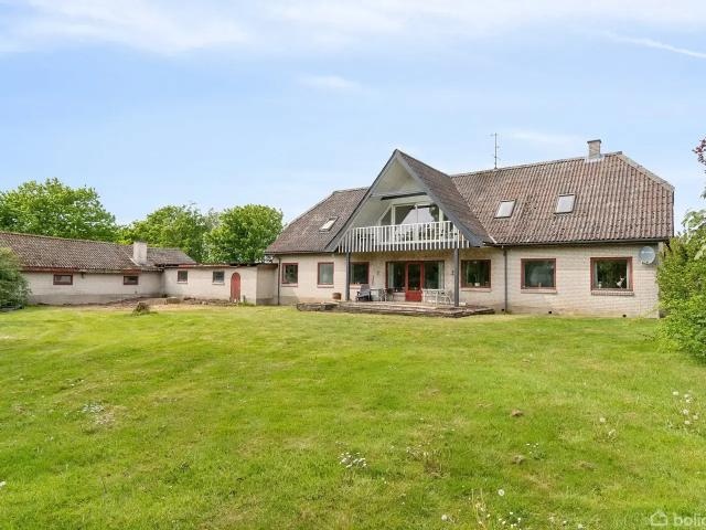 Til salg: Vongevej 50, Sandvad, Jelling Landejendom på 340 m² Boligsiden