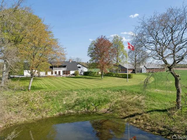 Til salg: Agerholmvej 5, Sdr. Kollemorten, Give Landejendom på 312 m² Boligsiden