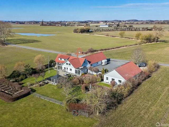 Til salg: Bøged Strandvej 25, Bøged Strand, Præstø Landejendom på 199 m² Boligsiden