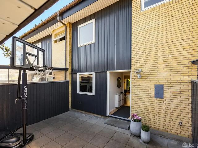 Til salg: Børnehøjen 19, Himmelev, Roskilde Rækkehus på 107 m² Boligsiden