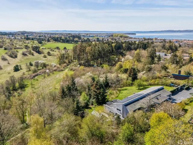 Til salg: Bakkedraget 19, Ebeltoft Villa på 290 m² Boligsiden