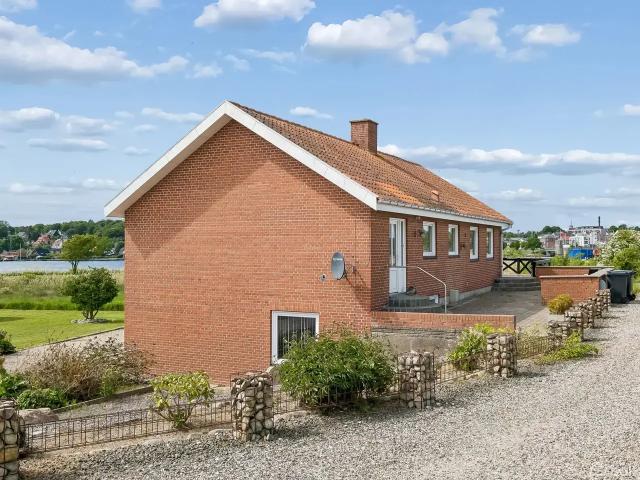 Til salg: Bakkegårdsvej 11, Ø Tørslev, Gjerlev J Villa på 172 m² Boligsiden