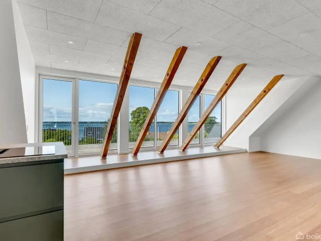 Til salg: Bastebrostræde 2A, 1. Nykøbing F Ejerlejlighed på 281 m² Boligsiden
