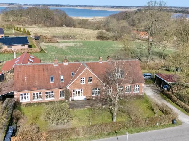 Til salg: Bavnevej 41, Løgstrup Villa på 380 m² Boligsiden
