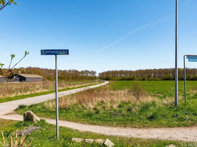 Til salg: Bjørnemosevej 141, Hjallese, Odense S Helårsgrund på 5518 m² Boligsiden