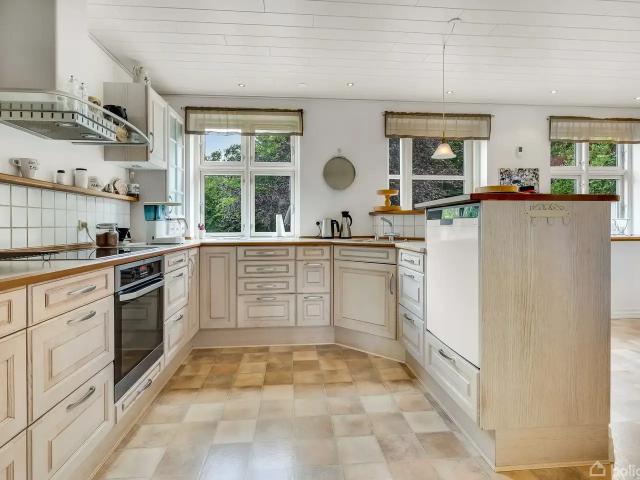 Til salg: Brunsborgvej 2, Vemb Landejendom på 150 m² Boligsiden
