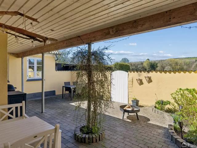 Til salg: Dalegårdsvej 2, Aaker, Aakirkeby Villa på 330 m² Boligsiden