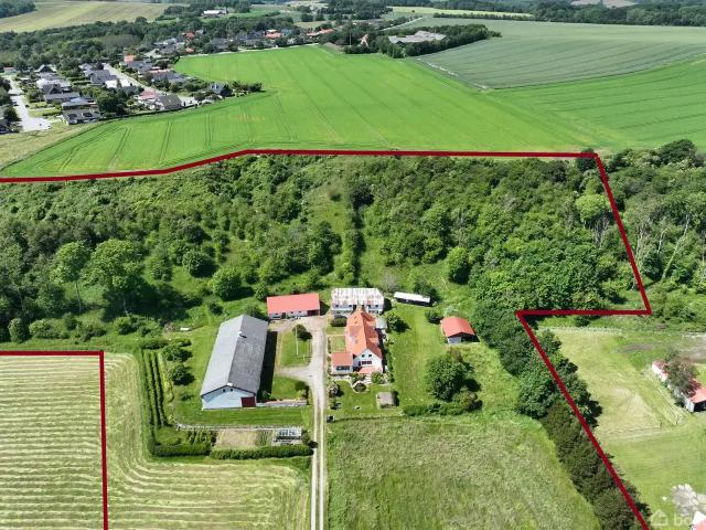 Til salg: Donstedvej 30, Dybvad Landejendom på 278 m² Boligsiden