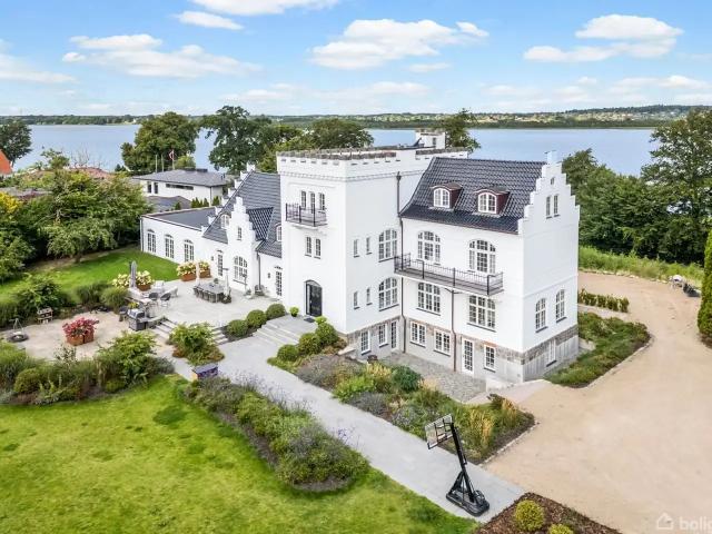 Til salg: Dronninggårds Alle 82, Holte Villa på 620 m² Boligsiden