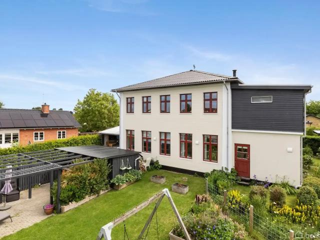 Til salg: Elmevej 8, 1. Viby Sjælland Villalejlighed på 117 m² Boligsiden