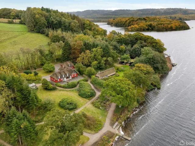 Til salg: Emborgvej 42A, Skanderborg Landejendom på 366 m² Boligsiden