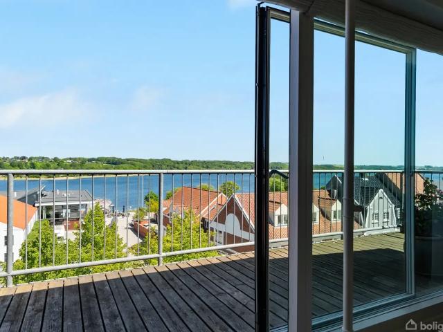Til salg: Emiliehøj 11, 2. Tv. Højbjerg Ejerlejlighed på 150 m² Boligsiden