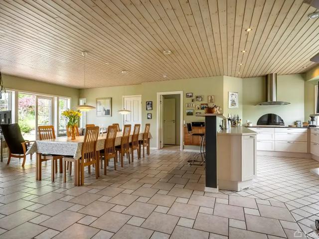 Til salg: Funder Kirkevej 9, Silkeborg Landejendom på 185 m² Boligsiden