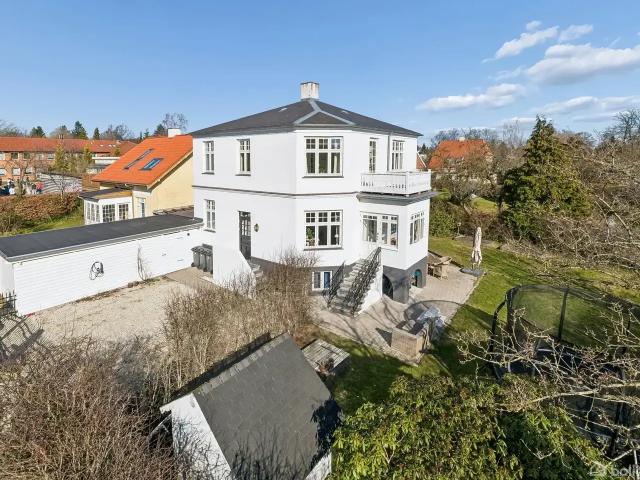 Til salg: Fuglevadsvej 9, Kongens Lyngby Villa på 221 m² Boligsiden