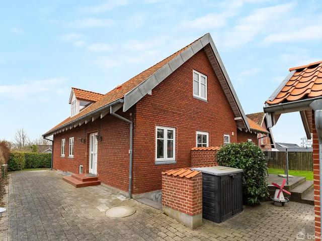 Til salg: Grenåvej 789, Skødstrup Villa på 195 m² Boligsiden