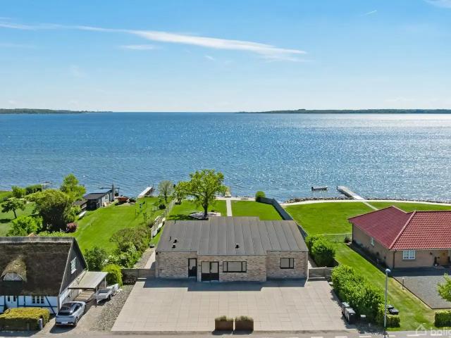 Til salg: Guldborgvej 2D, Sundby, Nykøbing F Villa på 237 m² Boligsiden