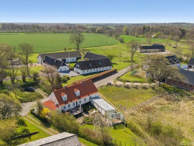 Til salg: Hørrevej 4, Brøndsted, Fredericia Villa på 242 m² Boligsiden