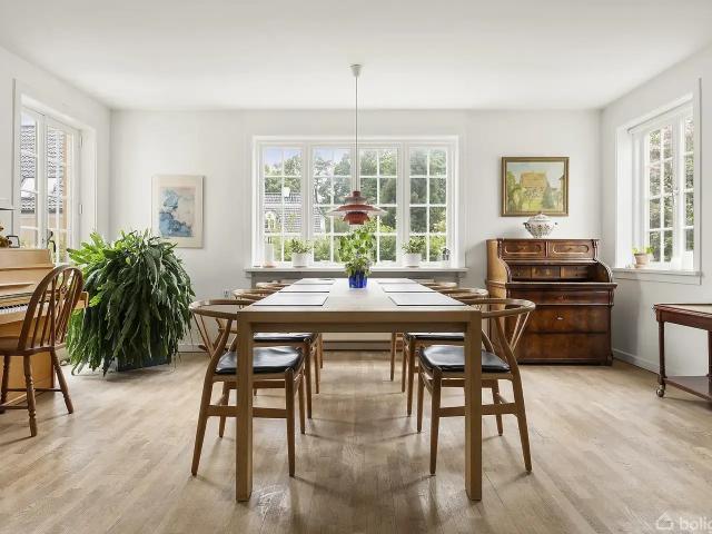Til salg: Høstvej 20, Charlottenlund Villa på 191 m² Boligsiden